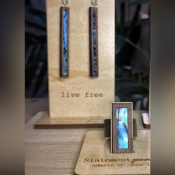 HANDMADE Jewelry Set Artisan ABALONE Wood Shell Pendant Ring & Dangle Earrings - Picture 1 of 6